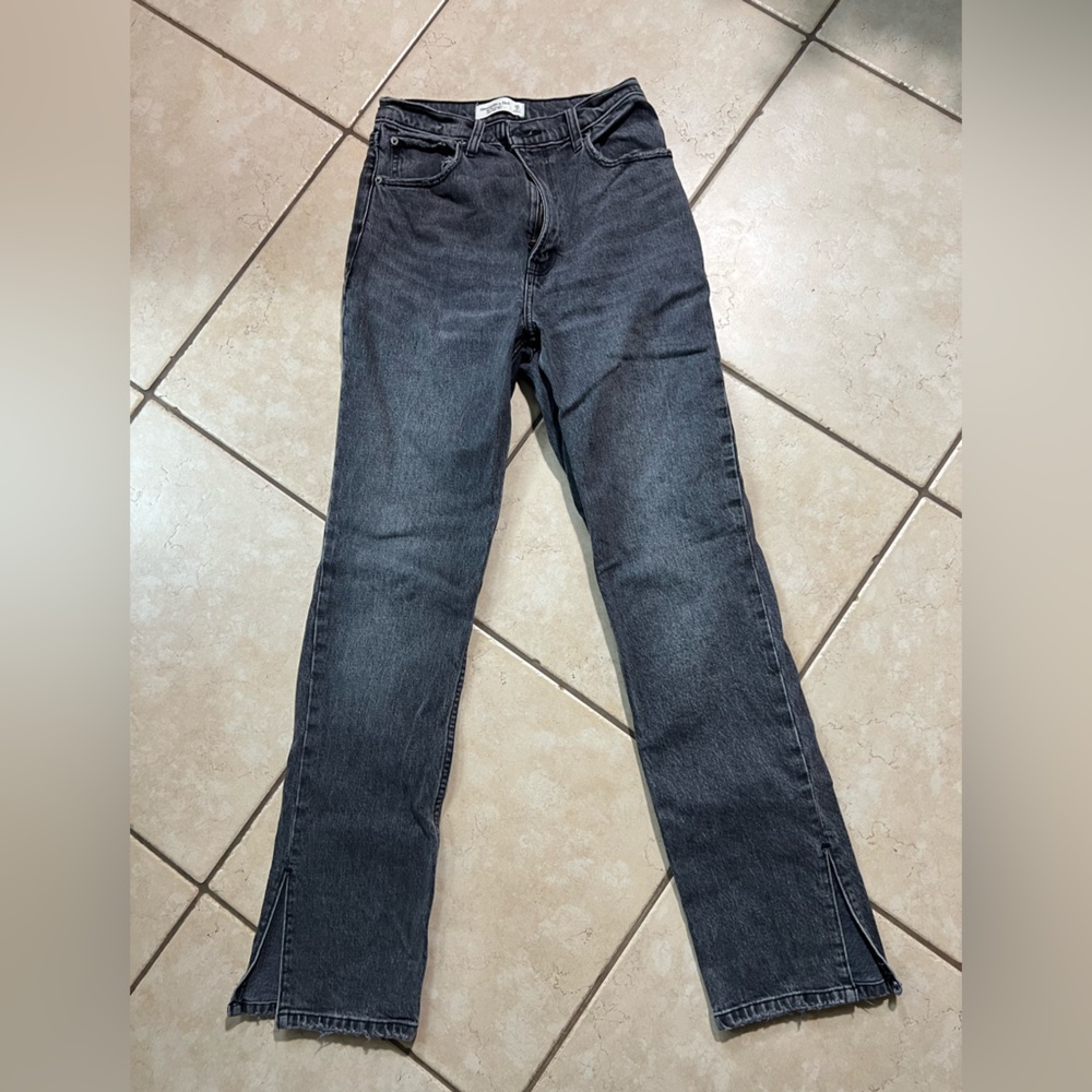 Abercrombie and Fitch 90’s Straight Ultra High Rise Jean - Washed Black - 26